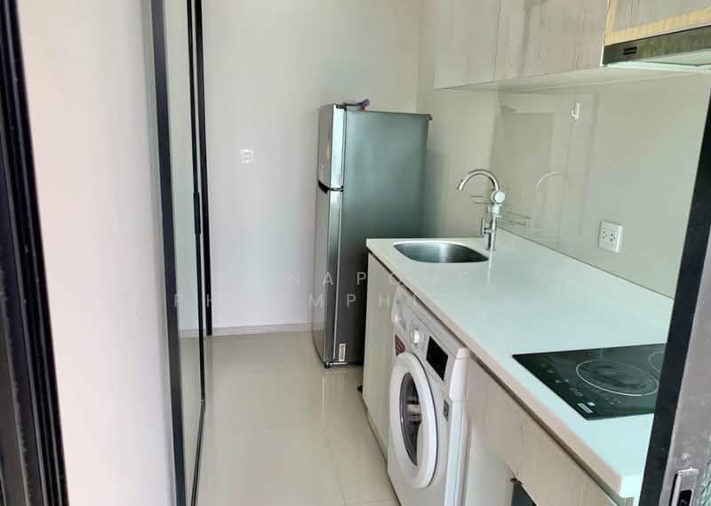 Life Asoke, Bangkok, Asoke-Dindang Road, Bang Kapi, Huai Khwang, Bangkok, 1 Bedroom, 30 sqm, Condo For Rent, by Manapong Phromphitak, 500170501 - DDproperty.com