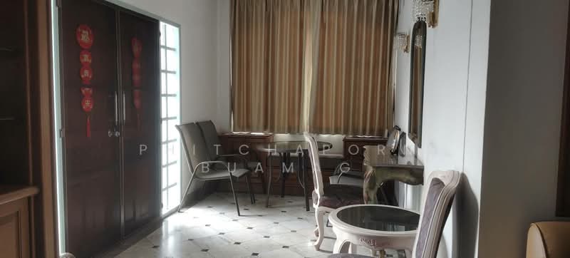 4-BR House, Bangkok, Khlong Tan Nua, Watthana, Bangkok, 4 Bedrooms, 640 sqm, Single Detached House For Rent, by Phitchaporn Buamag, 500170536 - DDproperty.com