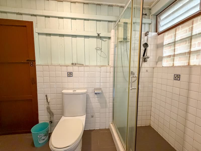 Ekkamai soi 10, Bangkok, เอกมัย ซอย 10, Khlong Tan Nua, Watthana, Bangkok, 3 Bedrooms, 200 sqm, Single Detached House For Rent, by อมรญา ทองสุข, 500170554 - DDproperty.com