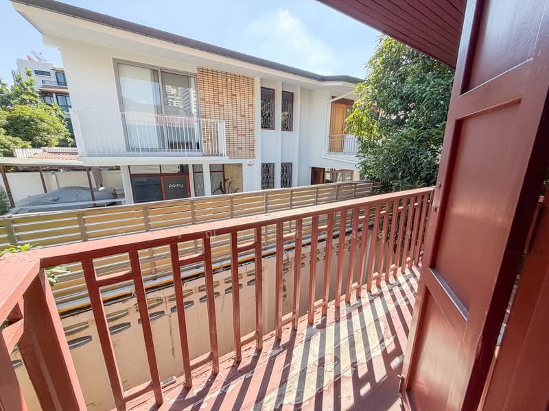 Ekkamai soi 10, Bangkok, เอกมัย ซอย 10, Khlong Tan Nua, Watthana, Bangkok, 3 Bedrooms, 200 sqm, Single Detached House For Rent, by อมรญา ทองสุข, 500170554 - DDproperty.com