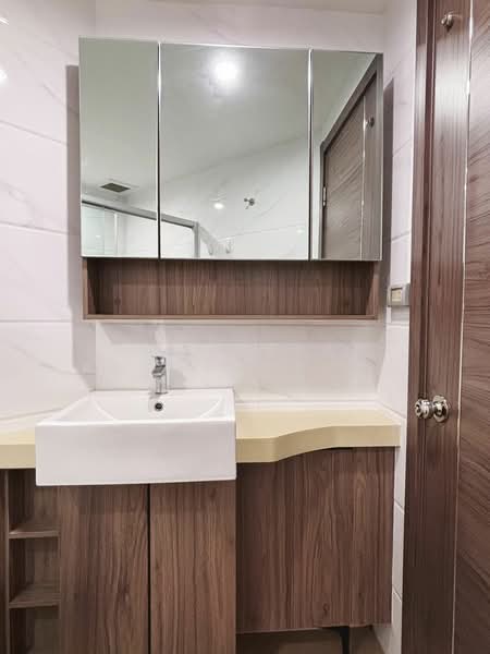 Artisan Ratchada, Bangkok, 99 Tienruammitr Road, Huai Khwang, Huai Khwang, Bangkok, 1 Bedroom, 33 sqm, Condo For Sale, by Thanyalak Premputtiphan, 500170629 - DDproperty.com