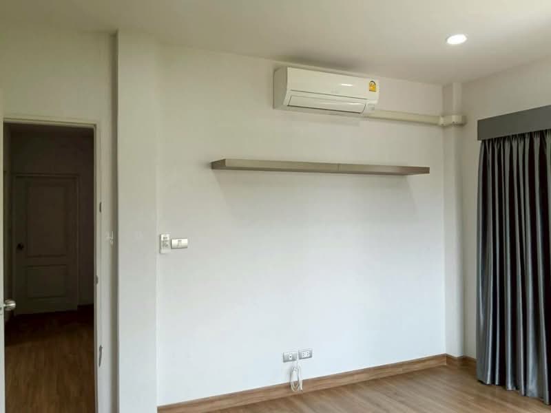 The Centro Watcharapol, Bangkok, Sukhaphiban 5 Road, O-Ngoen, Sai Mai, Bangkok, 5 Bedrooms, 230 sqm, Single Detached House For Rent, by มุกดา มังคลาดุง, 500170650 - DDproperty.com