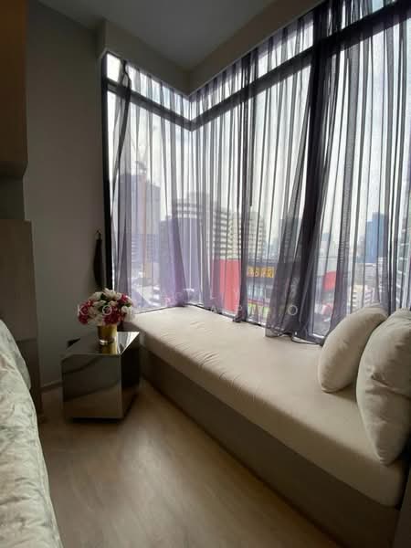 M Thonglor 10, Bangkok, 9 Soi Ekkamai 12, Ekkamai Road, Khlong Tan Nua, Watthana, Bangkok, 1 Bedroom, 33 sqm, Condo For Rent, by Natlyn Kongsapook, 500170653 - DDproperty.com