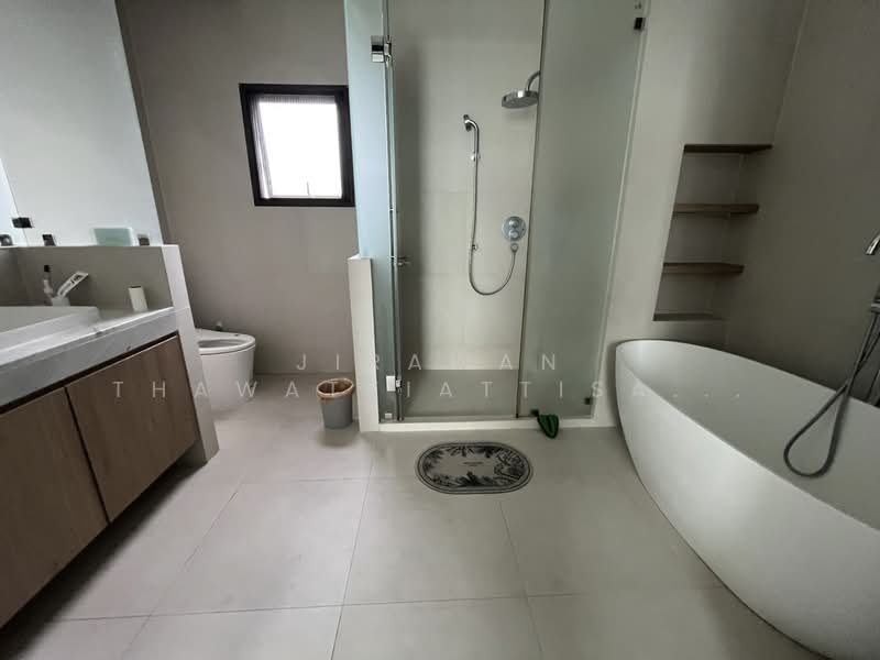 Bangkok Boulevard Donmueang-Chaengwattana, Bangkok, Nawong Pracha Phatthana Road, Si Khan, Don Mueang, Bangkok, 4 Bedrooms, 231 sqm, Single Detached House For Sale, by Jirawan Thawatkiattisak (Eve), 500170783 - DDproperty.com