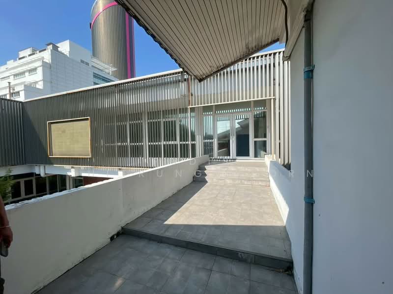 บ้านเดี่ยวสแตนอโลนให้เช่า | พหลโยธิน – อารีย์, กรุงเทพ, สามเสนใน, พญาไท, กรุงเทพ, 1,500 ตร.ม., ตึกแถว-อาคารพาณิชย์ ให้เช่า, โดย Pudis Chitrungsakorn, 500170799 - DDproperty.com