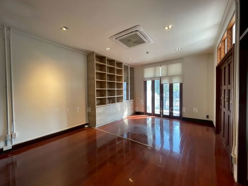 Standalone House for Rent | Phahonyothin – Ari Area, Bangkok, Samsen Nai, Phaya Thai, Bangkok, , 1,500 sqm, Shophouse For Rent, by Pudis Chitrungsakorn, 500170799 - DDproperty.com