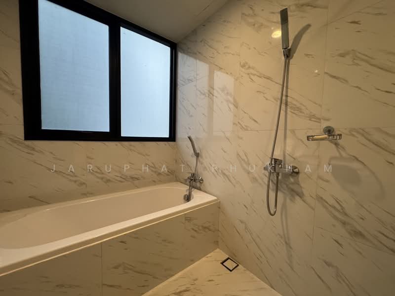 IDEO Mobi Sukhumvit Eastpoint, Bangkok, Sukhumvit Road, Bang Na, Bang Na, Bangkok, 2 Bedrooms, 59 sqm, Condo For Rent, by Jaruphat Phukham, 500170801 - DDproperty.com