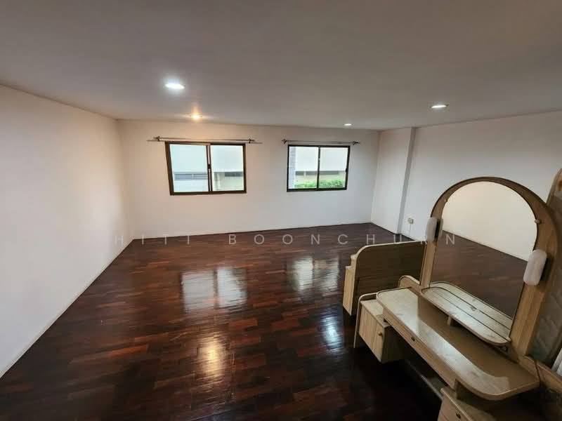 Townhouse, 4 Bedroom, 3 Minute Walk BTS Bang Chak, Bangkok, Bang Chak, Phra Khanong, Bangkok, 4 Bedrooms, 250 sqm, Townhouse For Rent, by Thiti Boonchurn, 500170802 - DDproperty.com