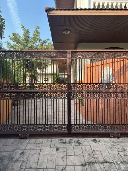 ให้เช่า - Naphalai Village : หมู่บ้านนภาลัย, กรุงเทพ