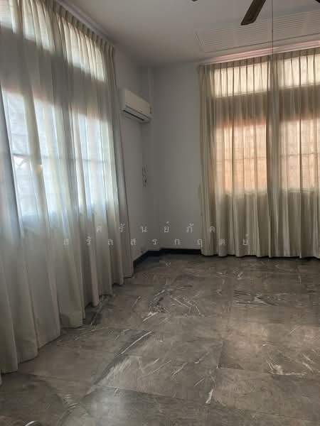 ให้เช่า - Naphalai Village : หมู่บ้านนภาลัย, กรุงเทพ