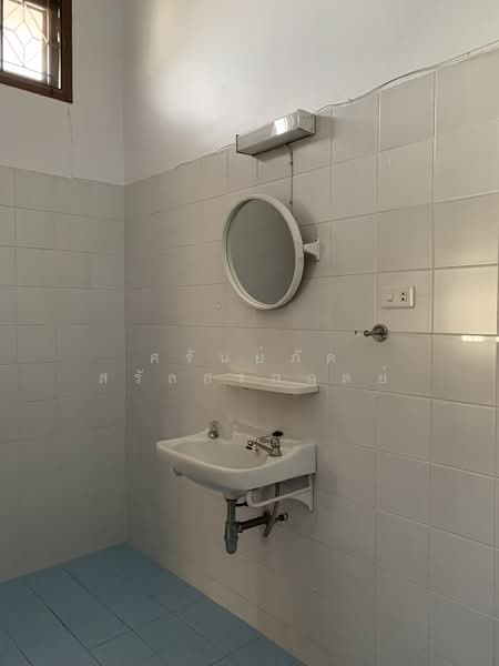 ให้เช่า - Naphalai Village : หมู่บ้านนภาลัย, กรุงเทพ