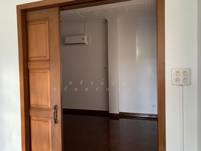 Naphalai Village, Bangkok, Soi Naphalai 1, Bang Na, Bang Na, Bangkok, 3 Bedrooms, 3,350 sqm, Single Detached House For Rent, by ศรันย์ภัค สรัลสรกฤตย์, 500170811 - DDproperty.com