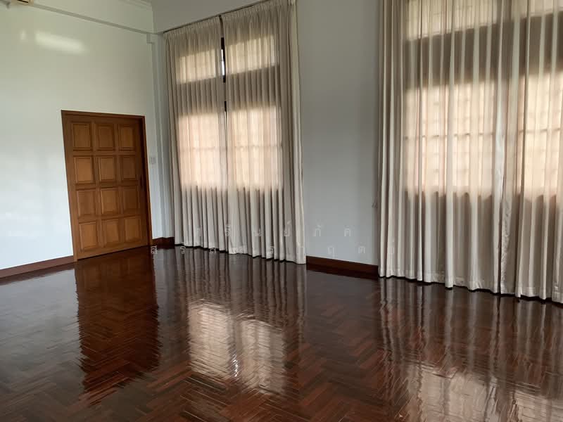Naphalai Village, Bangkok, Soi Naphalai 1, Bang Na, Bang Na, Bangkok, 3 Bedrooms, 3,350 sqm, Single Detached House For Rent, by ศรันย์ภัค สรัลสรกฤตย์, 500170811 - DDproperty.com