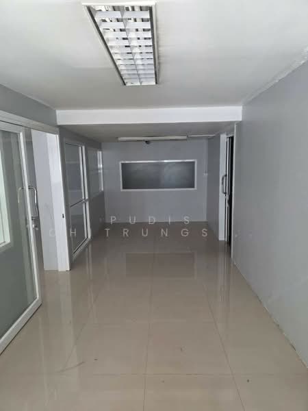 Commercial Building for Rent – Vibhavadi, Bangkok, Samsen Nai, Phaya Thai, Bangkok, , 384 sqm, Shophouse For Rent, by Pudis Chitrungsakorn, 500170844 - DDproperty.com