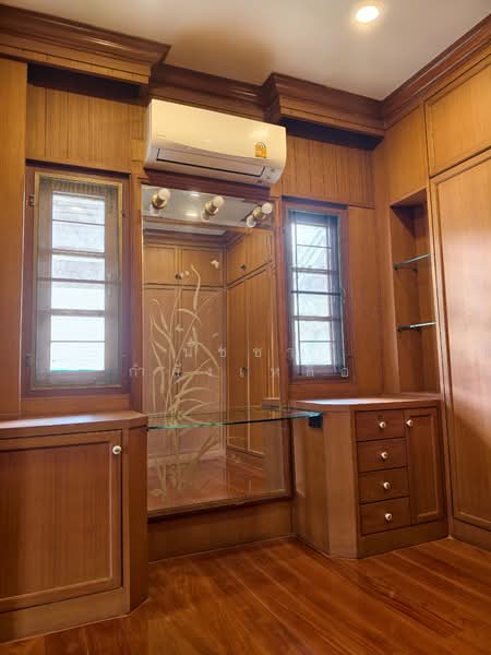 Soi Phahonyothin 62/1, Pathum Thani, พหลโยธิน, Khu Khot, Lam Luk Ka, Pathum Thani, 5 Bedrooms, 600 sqm, Single Detached House For Sale, by นัชชา กำลังเหลือ, 500170852 - DDproperty.com