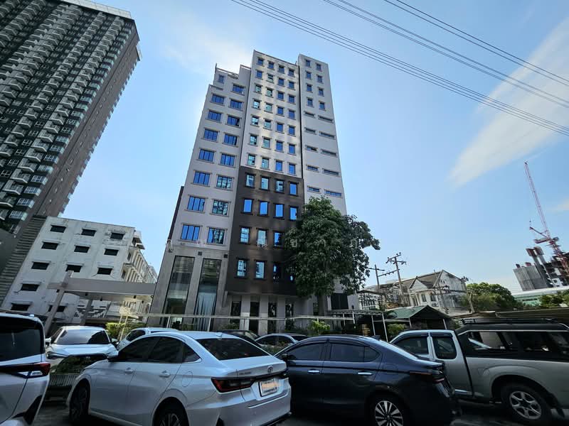 ขาย - ขายอาคารสำนักงาน 13 ชั้น ถนนวงศ์สว่าง บางซื่อ กรุงเทพฯ ตรงข้ามบิ๊กซี วงศ์สว่าง, กรุงเทพ