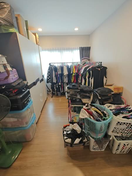 Centro Wongwaen-Chatuchot (เซนโทร วงแหวน-จตุโชติ), กรุงเทพ, ซอยวงศกร 1 ถนนคู่ขนานกาญจนาภิเษก, สามวาตะวันตก, คลองสามวา, กรุงเทพ, 175 ตร.ม., บ้านเดี่ยว ขาย, โดย อาทิตยา จินตะเหวก, 500170883 - DDproperty.com