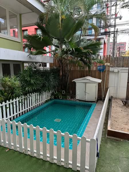Single House for Rent – Inthamara, Bangkok, Samsen Nai, Phaya Thai, Bangkok, , 500 sqm, Shophouse For Rent, by Pudis Chitrungsakorn, 500170906 - DDproperty.com