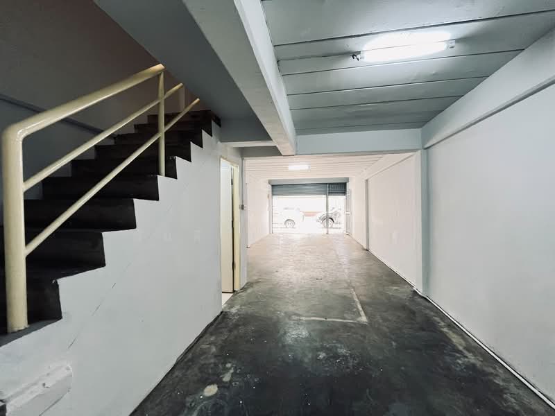 อาคารพาณิชย์ 3.5 ชั้น ตลาดไอยรา, Pathum Thani, Khlong Nung, Khlong Luang, Pathum Thani, Studio, 144 sqm, Single Detached House For Sale, by วันดี รอดปาน, 500170911 - DDproperty.com