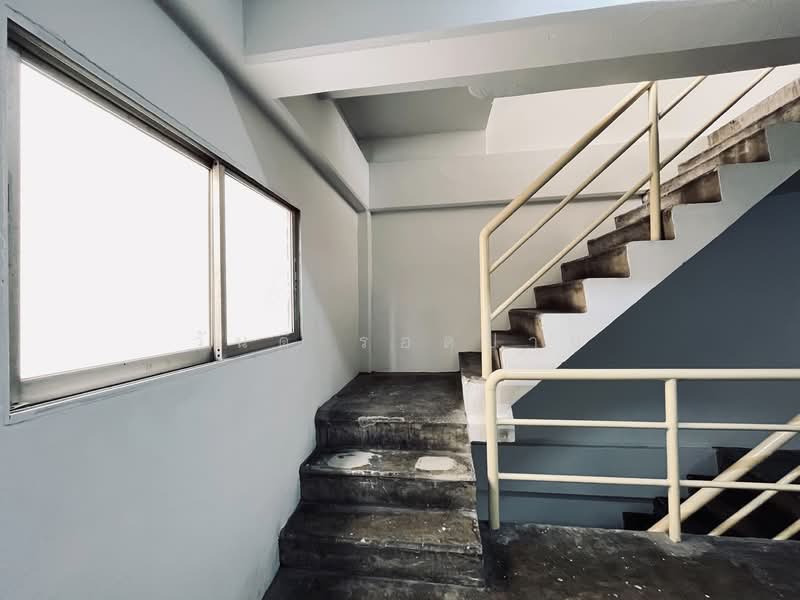 อาคารพาณิชย์ 3.5 ชั้น ตลาดไอยรา, ปทุมธานี, คลองหนึ่ง, คลองหลวง, ปทุมธานี, 144 ตร.ม., บ้านเดี่ยว ขาย, โดย วันดี รอดปาน, 500170911 - DDproperty.com