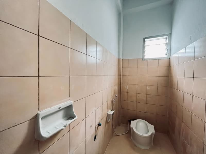 อาคารพาณิชย์ 3.5 ชั้น ตลาดไอยรา, Pathum Thani, Khlong Nung, Khlong Luang, Pathum Thani, Studio, 144 sqm, Single Detached House For Sale, by วันดี รอดปาน, 500170911 - DDproperty.com