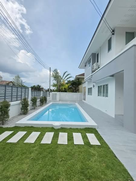 Baan Koon Suk 1, Chon Buri (Pattaya), Bang Sa-re, Sattahip, Chon Buri (Pattaya), 4 Bedrooms, 200 sqm, Villa For Sale, by Naphaphat Nitipakpinyo, 500170917 - DDproperty.com