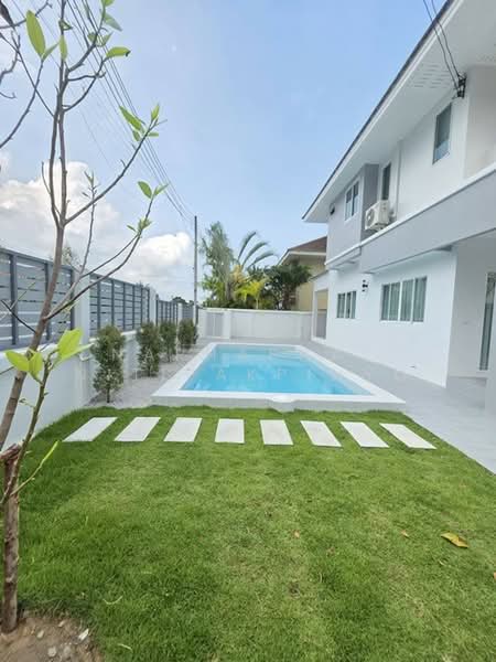 Baan Koon Suk 1, Chon Buri (Pattaya), Bang Sa-re, Sattahip, Chon Buri (Pattaya), 4 Bedrooms, 200 sqm, Villa For Sale, by Naphaphat Nitipakpinyo, 500170917 - DDproperty.com