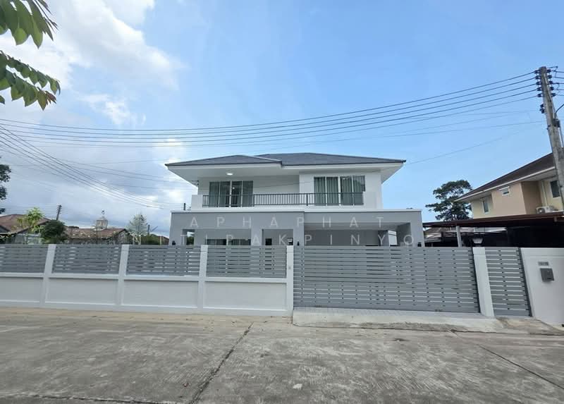 Baan Koon Suk 1, Chon Buri (Pattaya), Bang Sa-re, Sattahip, Chon Buri (Pattaya), 4 Bedrooms, 200 sqm, Villa For Sale, by Naphaphat Nitipakpinyo, 500170917 - DDproperty.com