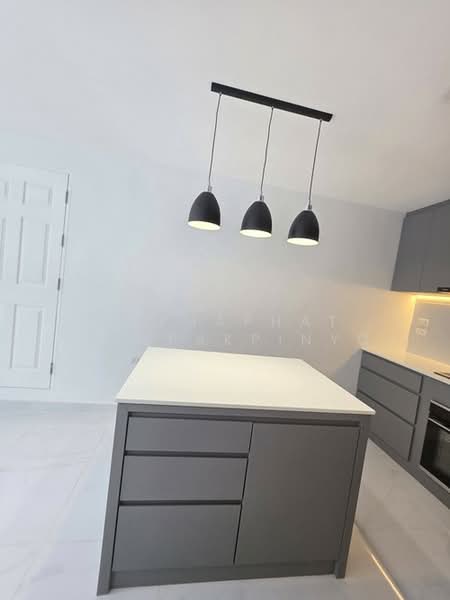 Baan Koon Suk 1, Chon Buri (Pattaya), Bang Sa-re, Sattahip, Chon Buri (Pattaya), 4 Bedrooms, 200 sqm, Villa For Sale, by Naphaphat Nitipakpinyo, 500170917 - DDproperty.com