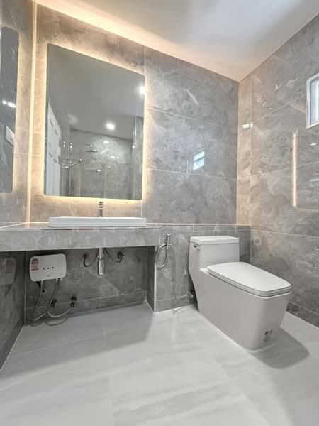 Baan Koon Suk 1, Chon Buri (Pattaya), Bang Sa-re, Sattahip, Chon Buri (Pattaya), 4 Bedrooms, 200 sqm, Villa For Sale, by Naphaphat Nitipakpinyo, 500170917 - DDproperty.com