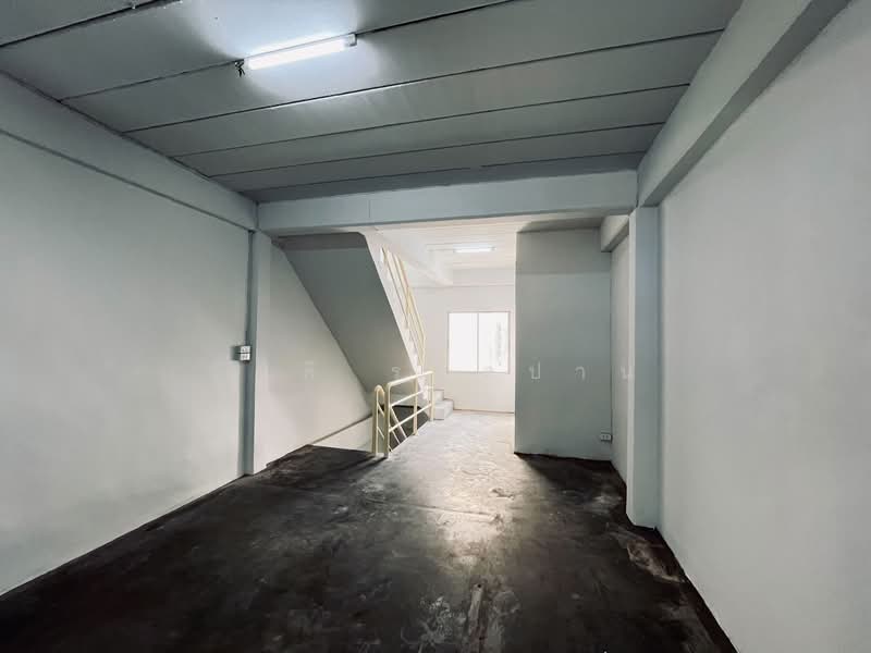 อาคารพาณิชย 3.5 ชัน ตลาดไอยรา, Pathum Thani, Khlong Nung, Khlong Luang, Pathum Thani, 1 Bedroom, 144 sqm, Single Detached House For Sale, by วันดี รอดปาน, 500170920 - DDproperty.com