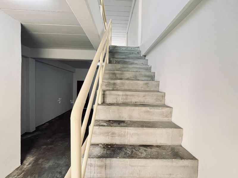 อาคารพาณิชย 3.5 ชัน ตลาดไอยรา, Pathum Thani, Khlong Nung, Khlong Luang, Pathum Thani, 1 Bedroom, 144 sqm, Single Detached House For Sale, by วันดี รอดปาน, 500170920 - DDproperty.com