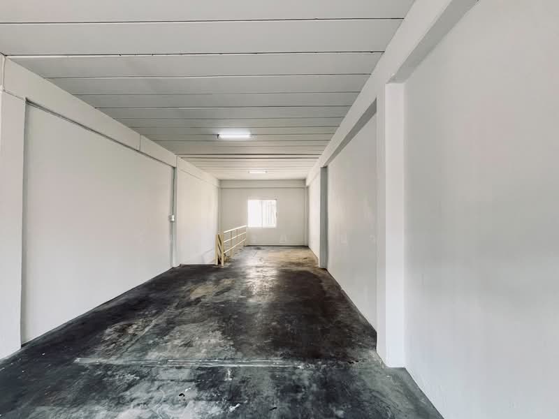 อาคารพาณิชย 3.5 ชัน ตลาดไอยรา, Pathum Thani, Khlong Nung, Khlong Luang, Pathum Thani, 1 Bedroom, 144 sqm, Single Detached House For Sale, by วันดี รอดปาน, 500170920 - DDproperty.com