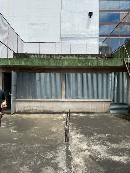 ให้เช่าพื้นที่ สีลม ทำเล CBD ใจกลางเมือง, กรุงเทพ, สุริยวงศ์, บางรัก, กรุงเทพ, 181 ตร.ม., ตึกแถว-อาคารพาณิชย์ ให้เช่า, โดย Pudis Chitrungsakorn, 500170921 - DDproperty.com