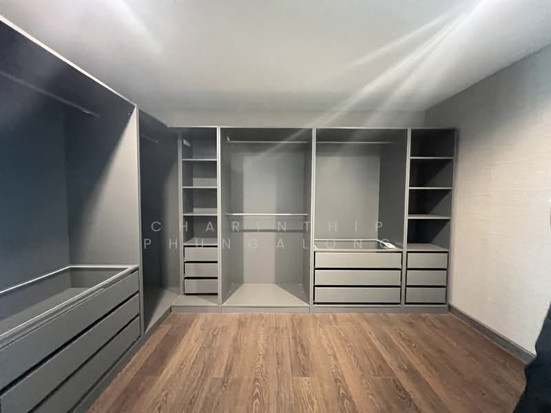 The Park Lane 22, Bangkok, 42 Soi Pridi Banomyong 45, Khlong Tan Nua, Watthana, Bangkok, 3 Bedrooms, 300 sqm, Townhouse For Rent, by Charinthip Phungalong, 500170923 - DDproperty.com