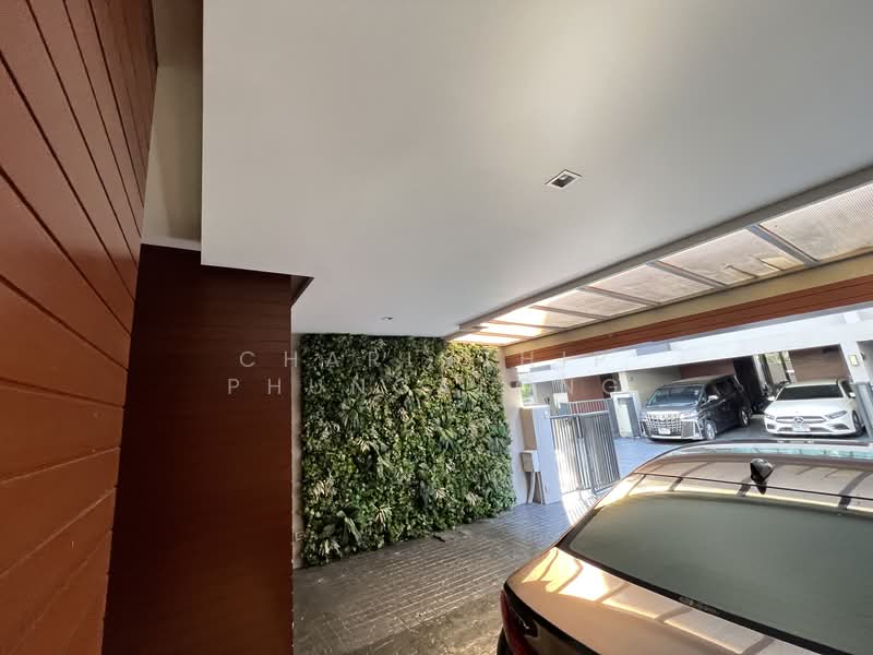 The Park Lane 22 : เดอะ พาร์ค เลน 22, กรุงเทพ, 42 ซอย ปรีดี พนมยงค์ 45, คลองตันเหนือ, วัฒนา, กรุงเทพ, 300 ตร.ม., ทาวน์เฮ้าส์ ให้เช่า, โดย Charinthip Phungalong, 500170923 - DDproperty.com