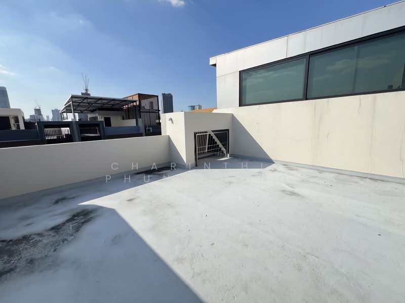 The Park Lane 22, Bangkok, 42 Soi Pridi Banomyong 45, Khlong Tan Nua, Watthana, Bangkok, 3 Bedrooms, 300 sqm, Townhouse For Rent, by Charinthip Phungalong, 500170923 - DDproperty.com