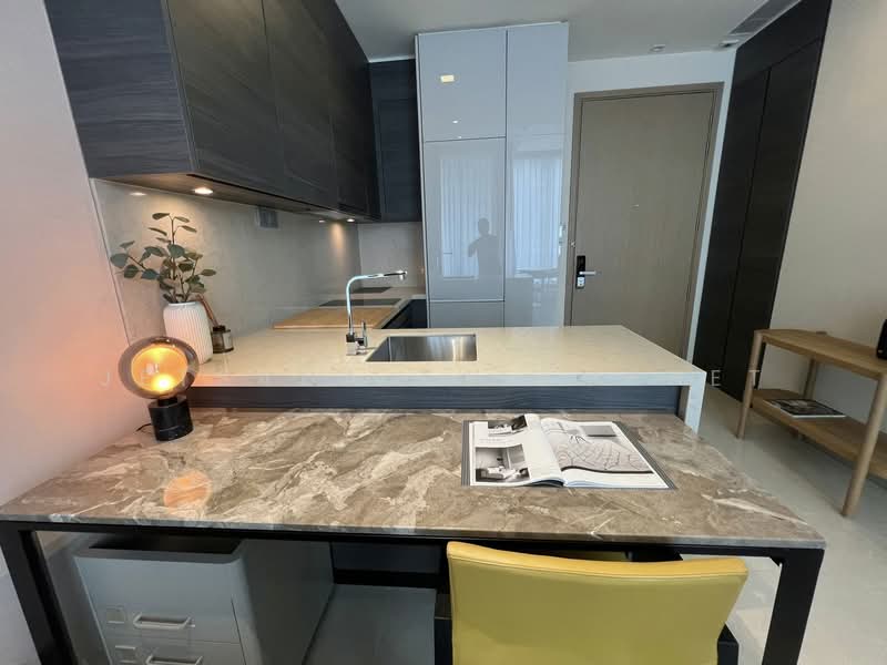 The Esse Asoke, Bangkok, 333 Soi Sukhumvit 21, Sukhumvit Road, Khlongtoei Nua, Watthana, Bangkok, 1 Bedroom, 45 sqm, Condo For Rent, by Jetsada Theamphet, 500170938 - DDproperty.com