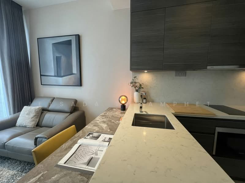 The Esse Asoke, Bangkok, 333 Soi Sukhumvit 21, Sukhumvit Road, Khlongtoei Nua, Watthana, Bangkok, 1 Bedroom, 45 sqm, Condo For Rent, by Jetsada Theamphet, 500170938 - DDproperty.com