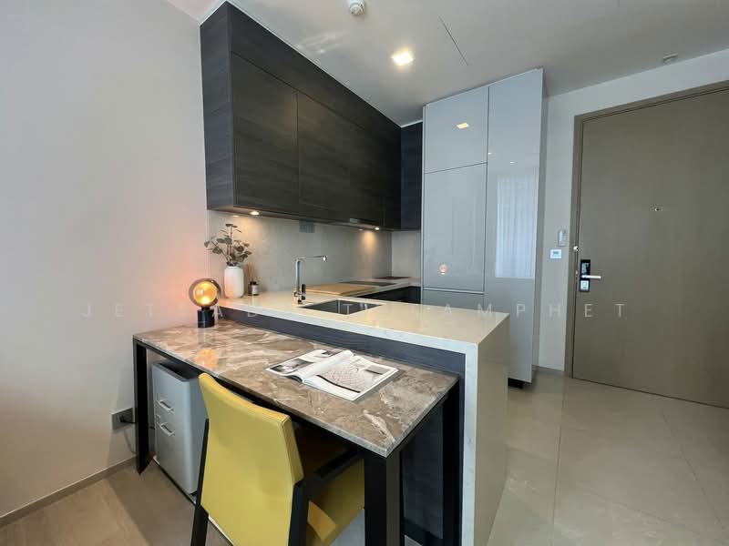 The Esse Asoke, Bangkok, 333 Soi Sukhumvit 21, Sukhumvit Road, Khlongtoei Nua, Watthana, Bangkok, 1 Bedroom, 45 sqm, Condo For Rent, by Jetsada Theamphet, 500170938 - DDproperty.com
