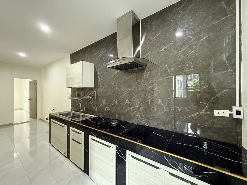 Baan Jiratip Watcharapol, Bangkok, Sukhaphiban 5 Road, Khlong Tanon, Sai Mai, Bangkok, 3 Bedrooms, 200 sqm, Single Detached House For Sale, by Bunnavit Faungfupong, 500170947 - DDproperty.com