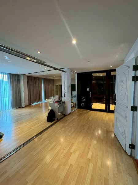 FOR RENT – 2 Connected Shophouses | Sutthisan, Bangkok, Samsen Nok, Huai Khwang, Bangkok, , 600 sqm, Shophouse For Rent, by Pudis Chitrungsakorn, 500170962 - DDproperty.com