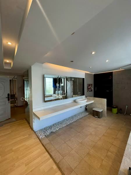 FOR RENT – 2 Connected Shophouses | Sutthisan, Bangkok, Samsen Nok, Huai Khwang, Bangkok, , 600 sqm, Shophouse For Rent, by Pudis Chitrungsakorn, 500170962 - DDproperty.com