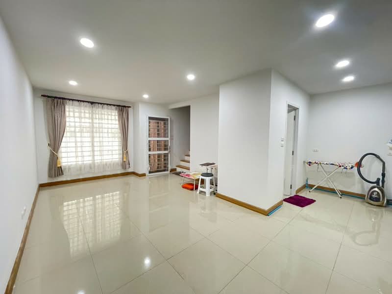 5 PRUKSA TOWN NEXTS TIWANON-RAMA5, Nonthaburi, Bang Khu Wiang, Bang Kruai, Nonthaburi, 3 Bedrooms, 116 sqm, Townhouse For Sale, by อนุสรา มณีมาศ, 500170977 - DDproperty.com
