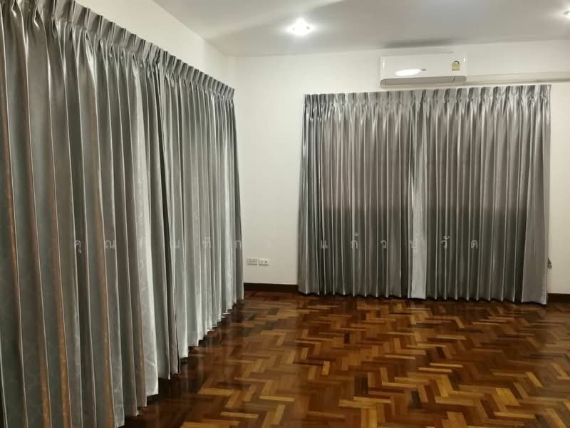 บ้านเช่า ถ.นวมินทร์111 ใกล้รียบด่วนรามินทราอาจณรงค์,ใกล้ห้างเดอะมอลบางกะปิ, Bangkok, Khlong Kum, Bueng Kum, Bangkok, 3 Bedrooms, 560 sqm, Single Detached House For Rent, by ทัณฑิกา แก้วปู่วัด, 500170993 - DDproperty.com