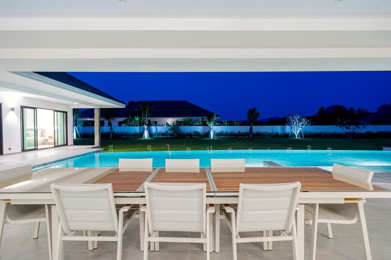 An Iconic 5-Bedroom Pool Estate with Expansive Mountain Views Hua Hin Pranburi Listing 20004, Prachuap Khiri Khan, Thap Tai, Hua Hin, Prachuap Khiri Khan, 5 Bedrooms, 450 sqm, Single Detached House For Sale, by สุมาลี วิไลประเสริฐ, 500170996 - DDproperty.com