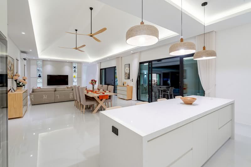 An Iconic 5-Bedroom Pool Estate with Expansive Mountain Views Hua Hin Pranburi Listing 20004, Prachuap Khiri Khan, Thap Tai, Hua Hin, Prachuap Khiri Khan, 5 Bedrooms, 450 sqm, Single Detached House For Sale, by สุมาลี วิไลประเสริฐ, 500170996 - DDproperty.com