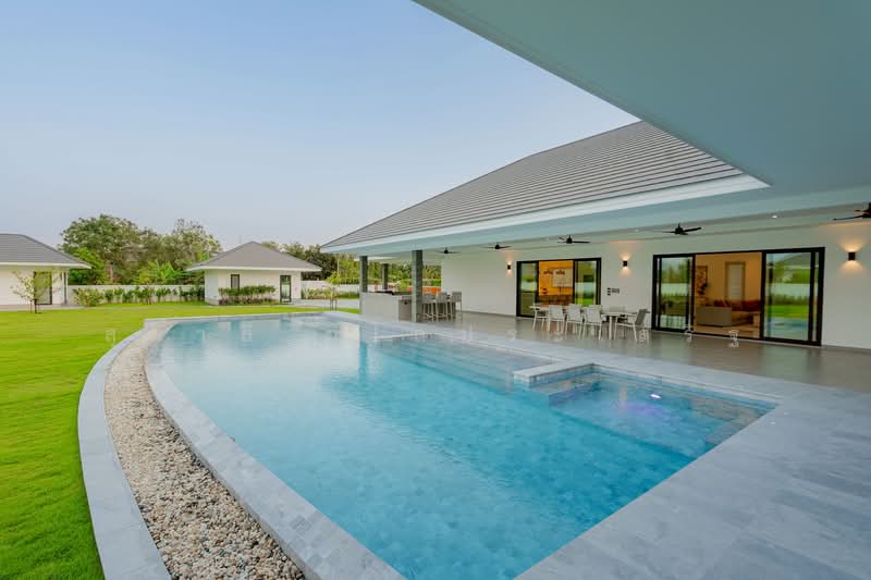 คฤหาสห์สุดหรู พร้อมสวนขนาดใหญ่ วิวภูเขา ขนาด 5 ห้องนอน หัวหิน ปราณบุรี (รหัส 20004), ประจวบคีรีขันธ์, ทับใต้, หัวหิน, ประจวบคีรีขันธ์, 450 ตร.ม., บ้านเดี่ยว ขาย, โดย สุมาลี วิไลประเสริฐ, 500170996 - DDproperty.com