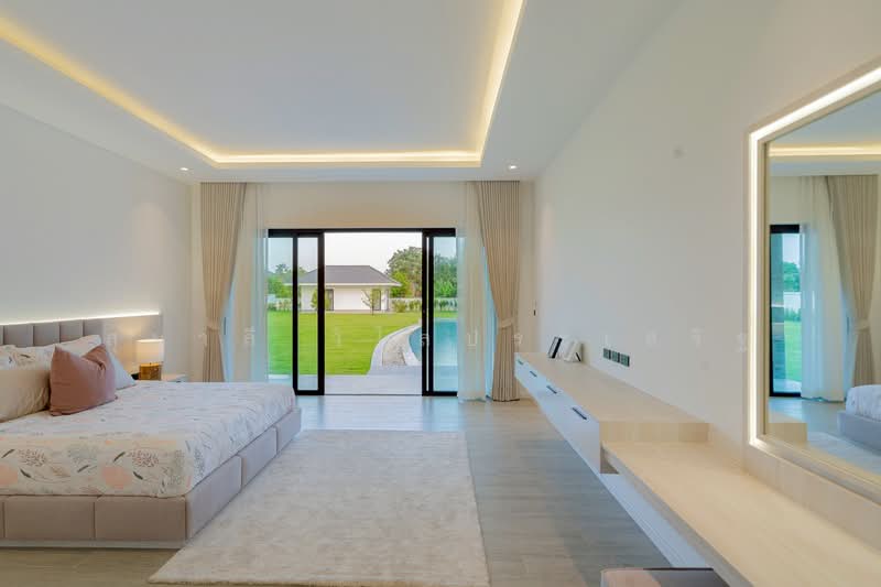 An Iconic 5-Bedroom Pool Estate with Expansive Mountain Views Hua Hin Pranburi Listing 20004, Prachuap Khiri Khan, Thap Tai, Hua Hin, Prachuap Khiri Khan, 5 Bedrooms, 450 sqm, Single Detached House For Sale, by สุมาลี วิไลประเสริฐ, 500170996 - DDproperty.com