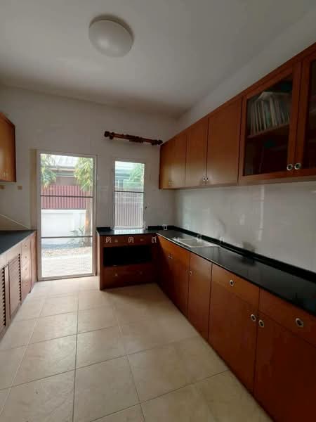 Baan Pradab Dao 1-4 : บ้านประดับดาว โครงการ 1-4, นนทบุรี, ท่าอิฐ , ปากเกร็ด , นนทบุรี, ท่าอิฐ, ปากเกร็ด, นนทบุรี, 250 ตร.ม., บ้านเดี่ยว ให้เช่า, โดย ปรีชา จิตต์สมนึก, 500171012 - DDproperty.com